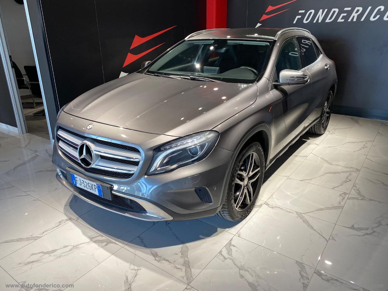 MERCEDES-BENZ GLA 200 d Automatic 4Matic Premium