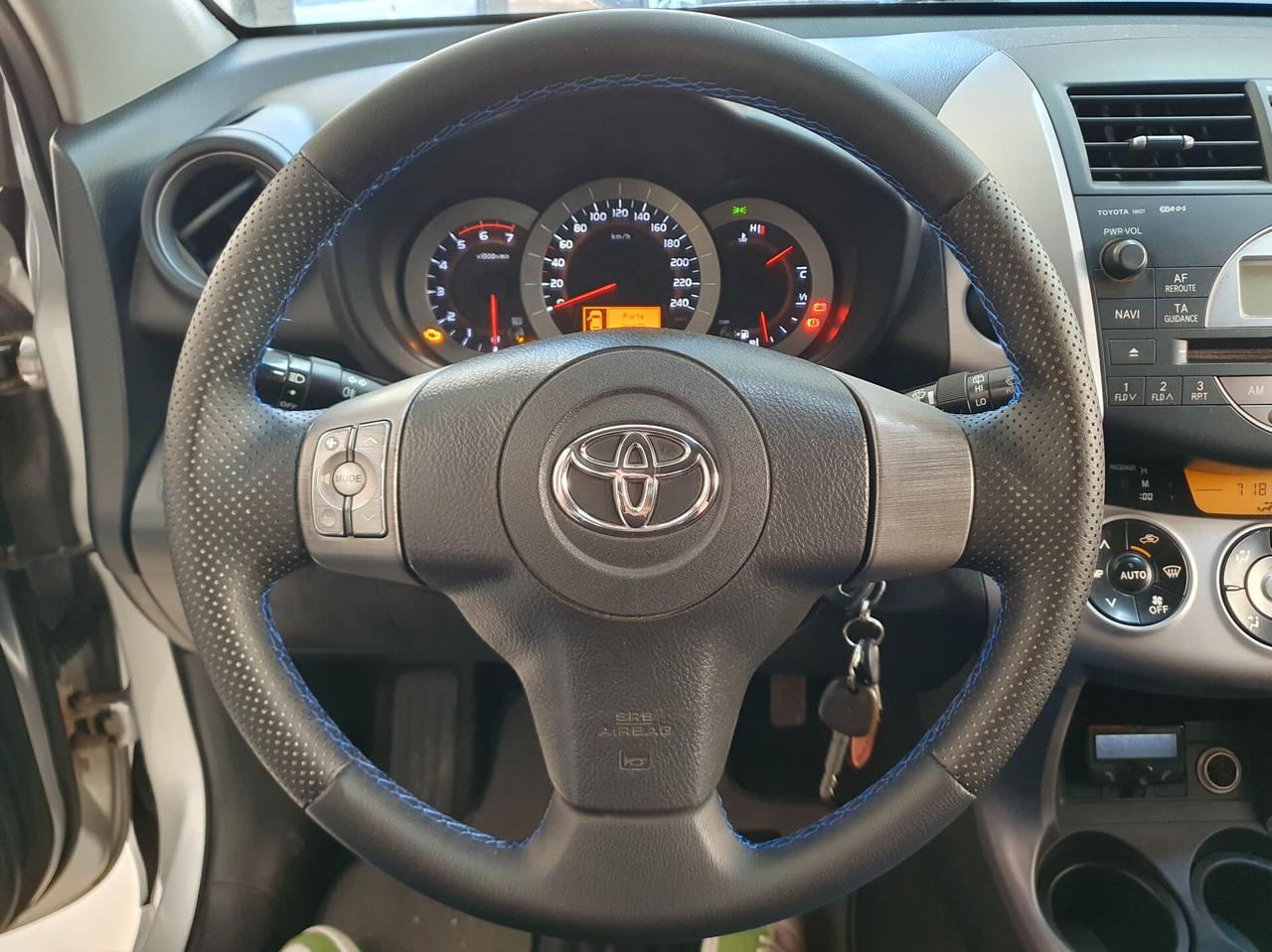Toyota RAV4 2.2 D-4D 136cv Luxury 2008