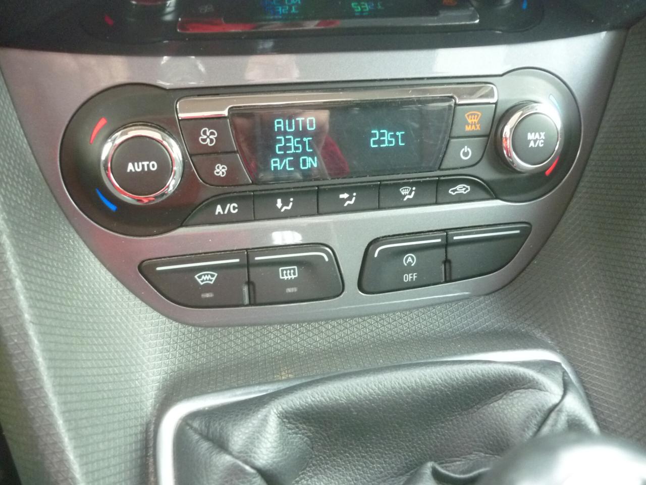 Ford Tourneo Connect7 1.5 TDCi 120 CV Titanium