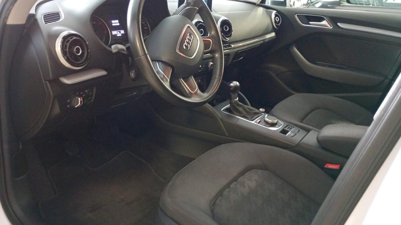 Audi A3 SPB 1.6 TDI clean diesel Ambition