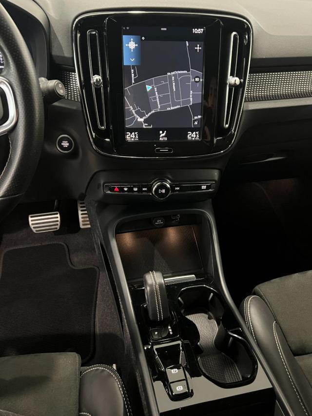 VOLVO XC40 T5 Recharge Plug-in Hybrid R-design PREZZO REALE