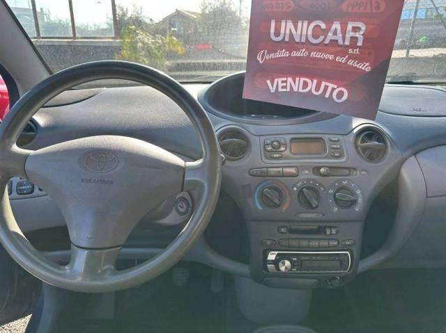 Toyota Yaris 1.0 5p