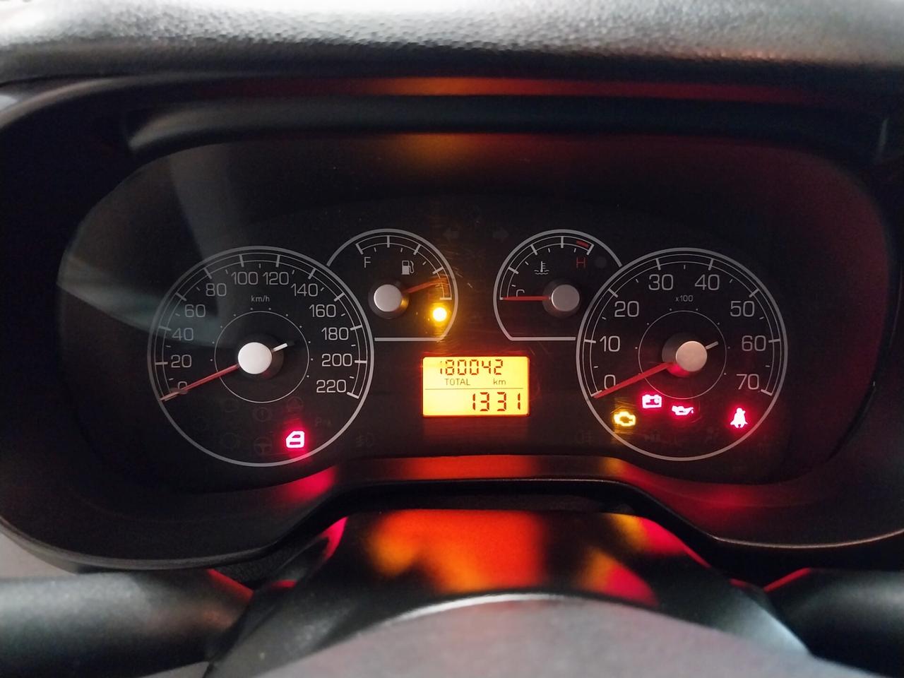 Fiat Grande Punto 1.3 MJT 75 CV 5 porte - ok neopatentati
