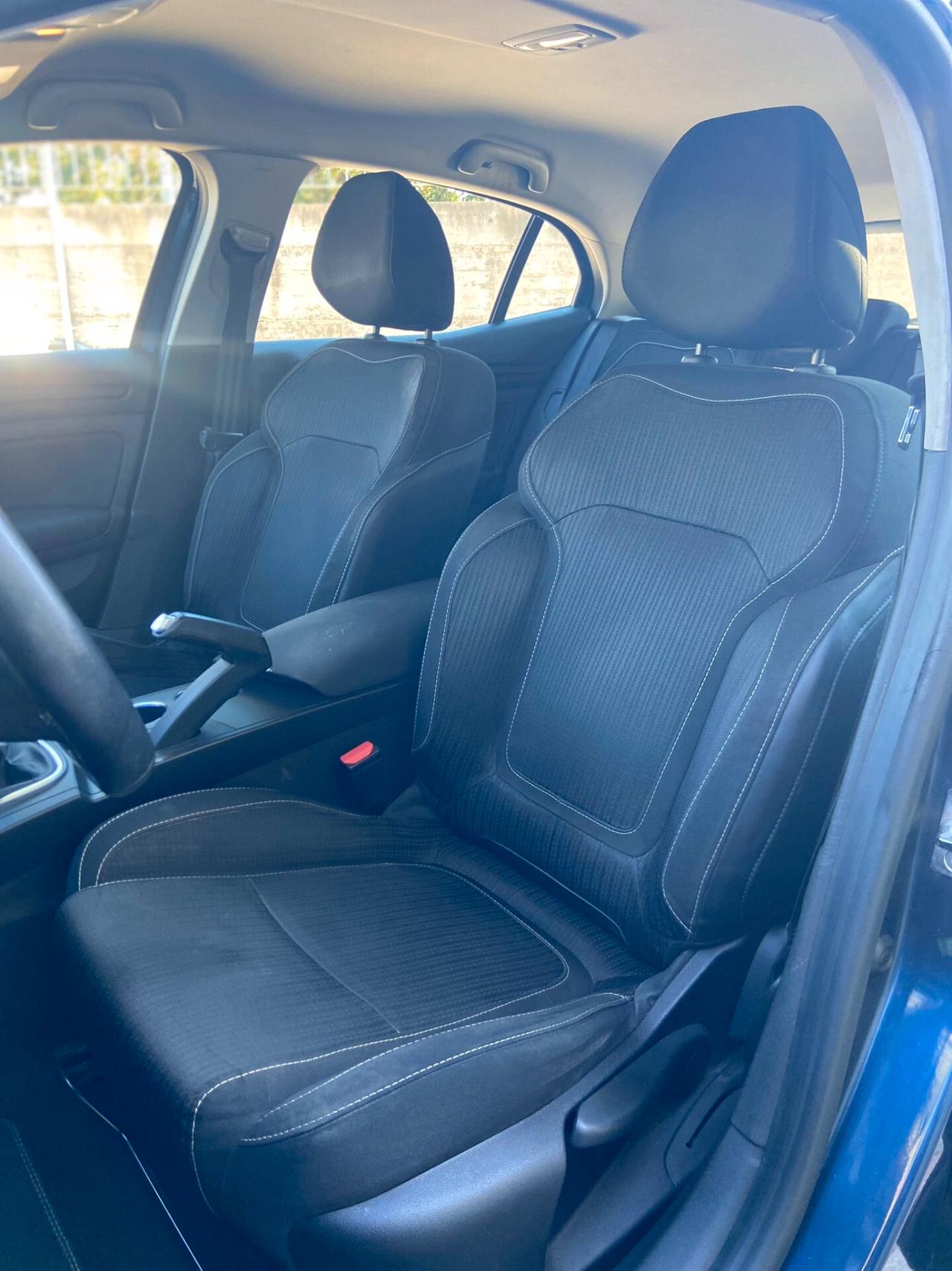 Renault Megane 1.5 dCi Energy Intens 110cv (81kw) Euro6