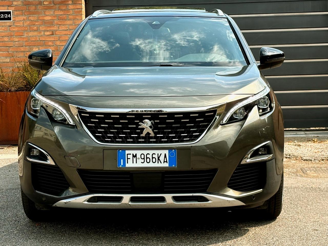 PEUGEOT 5008 2.0D 6m- 7POSTI -119000km-FULL-2018