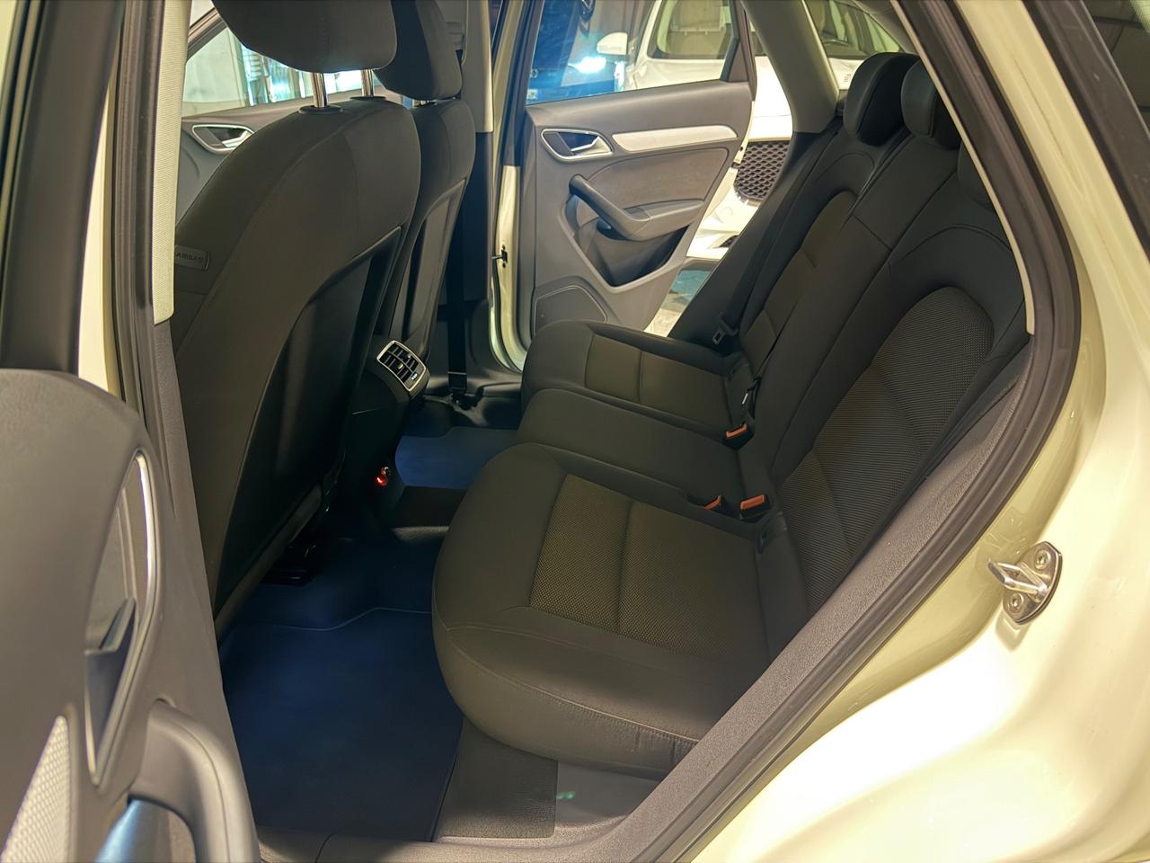 Audi Q3 2.0 TDI 140CV S-Line 2013