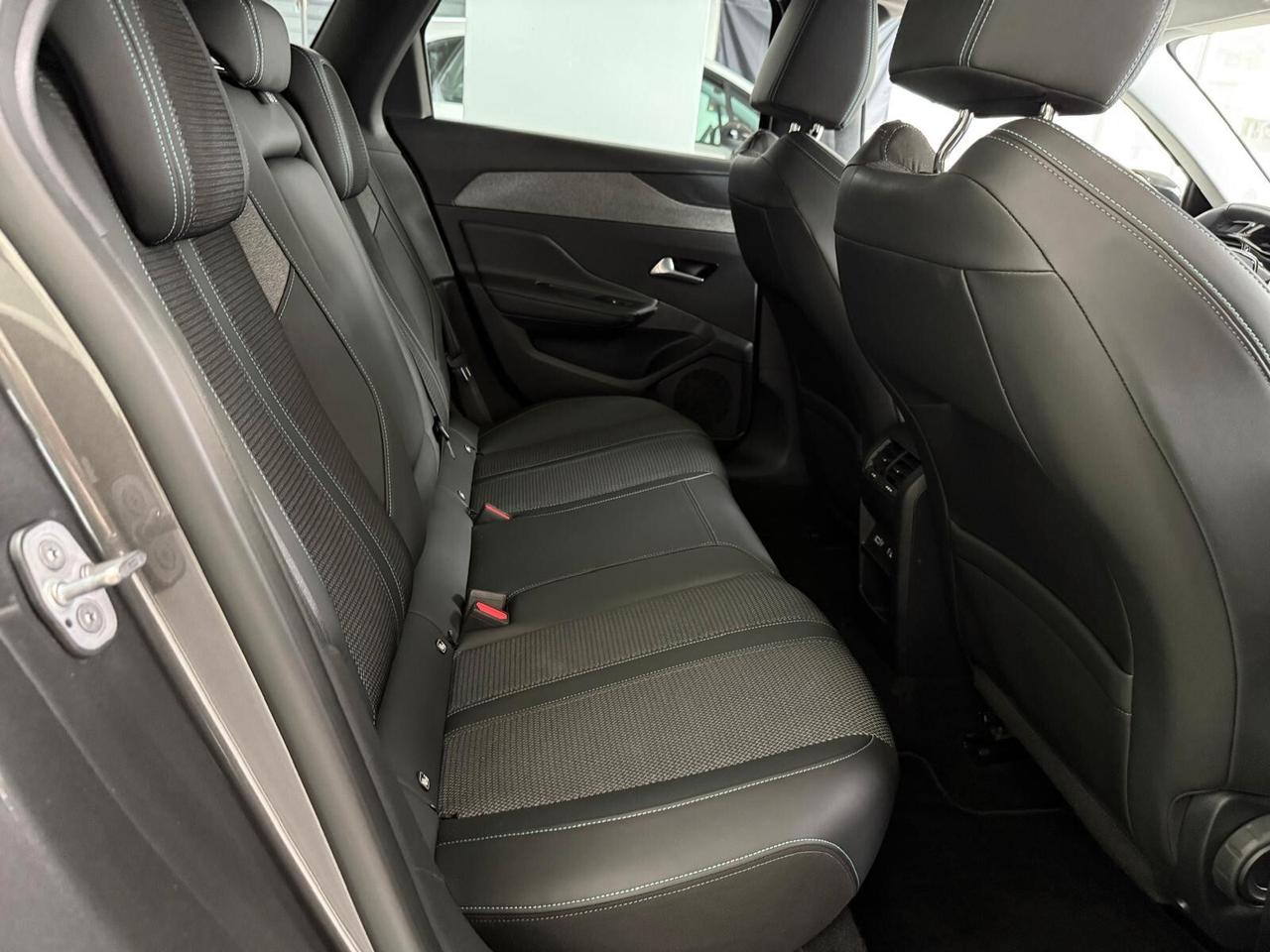 Peugeot 308 BlueHDi 130 S&S SW Allure