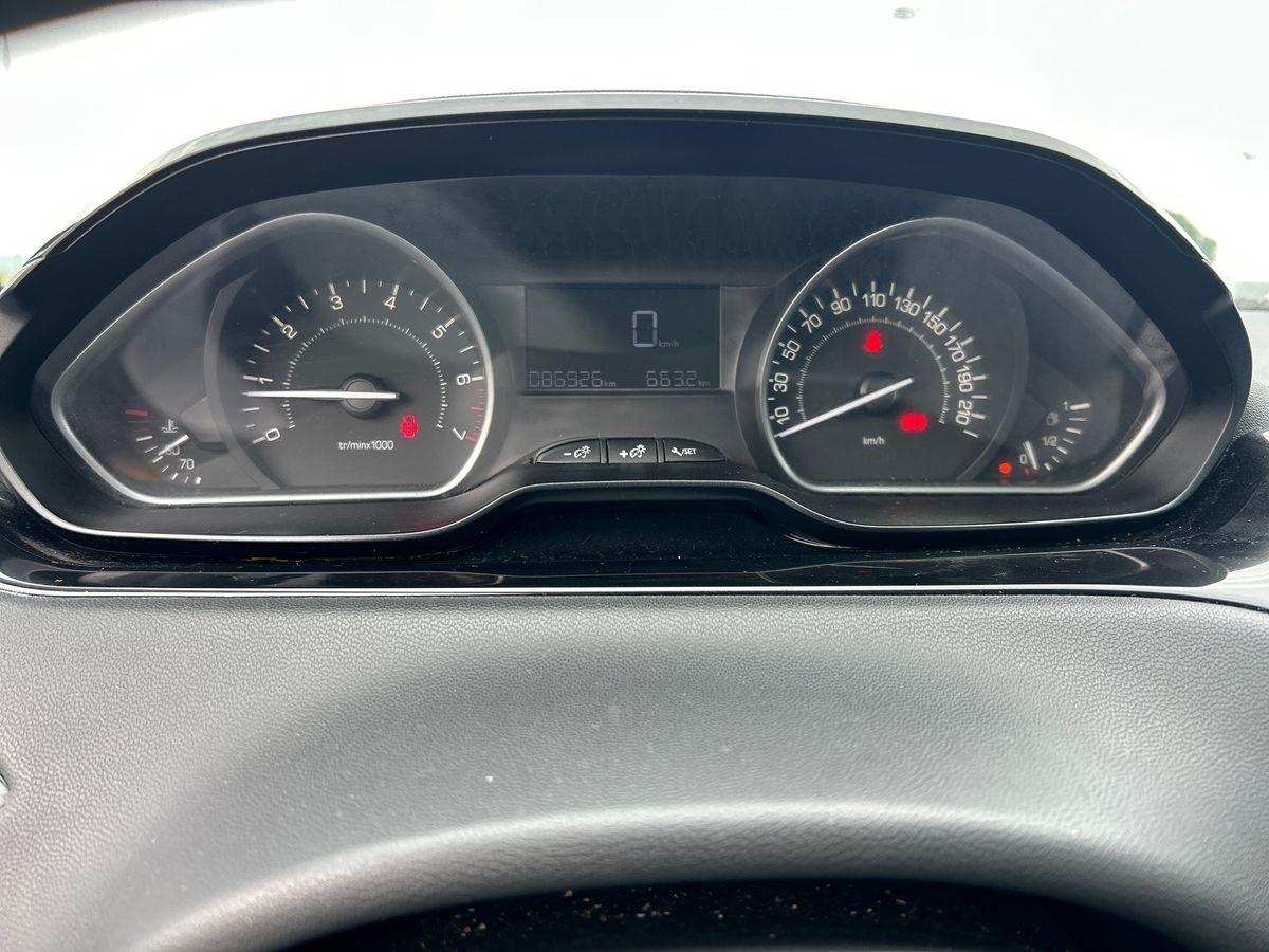 PEUGEOT 208 2015 Benzina - 208 5p 1.2 puretech Active 82cv