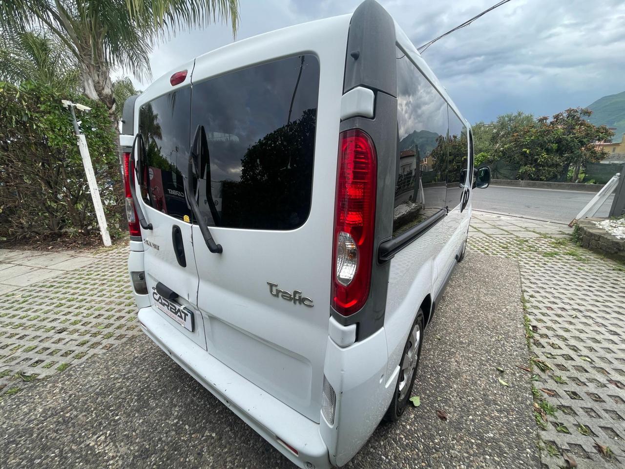 RENAULT Trafic trafic passenger T27 2.5 dci 150cv L1H1 Comfort Fap