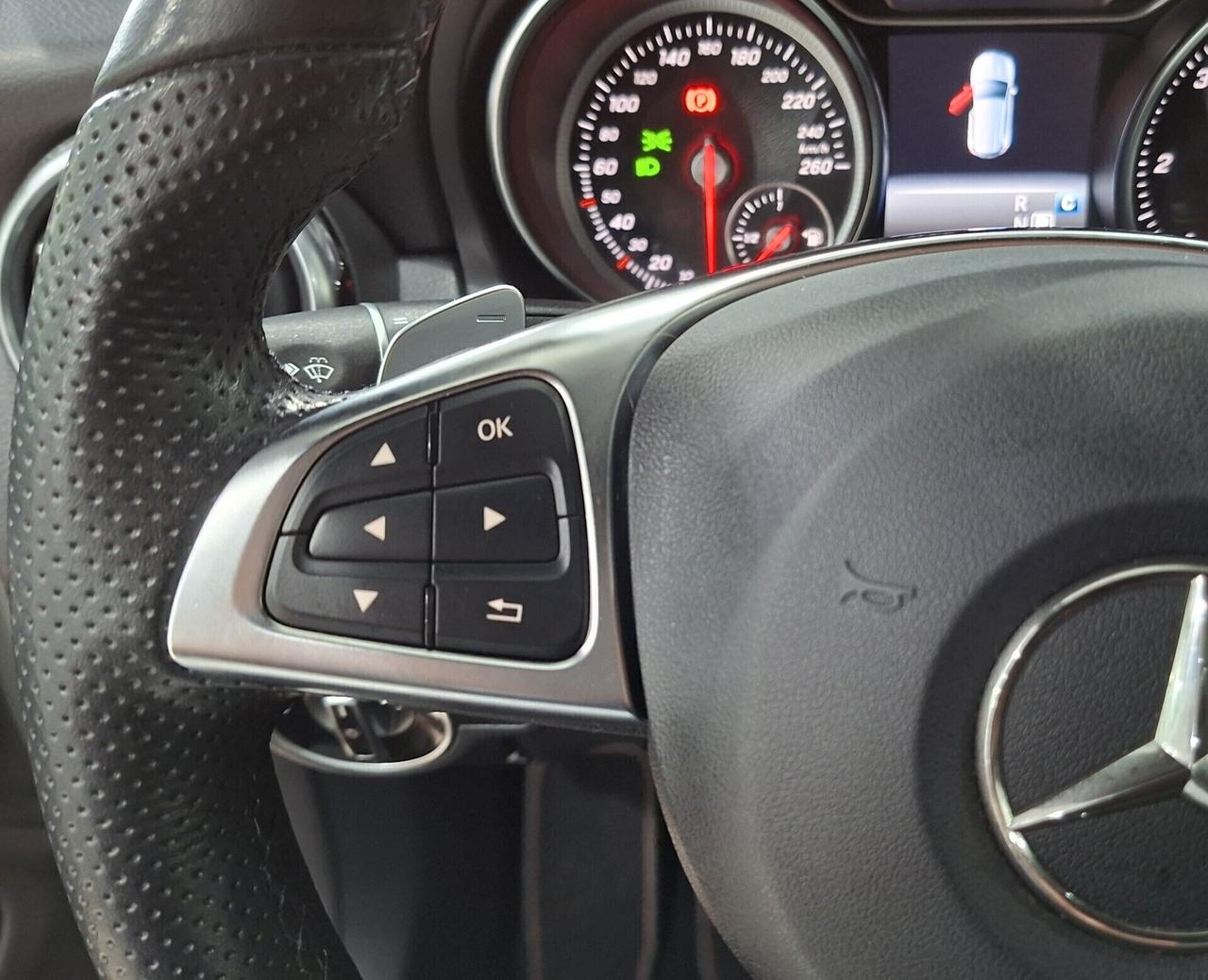 Mercedes-benz GLA 220 d Aut Premium AMG 52.954Km