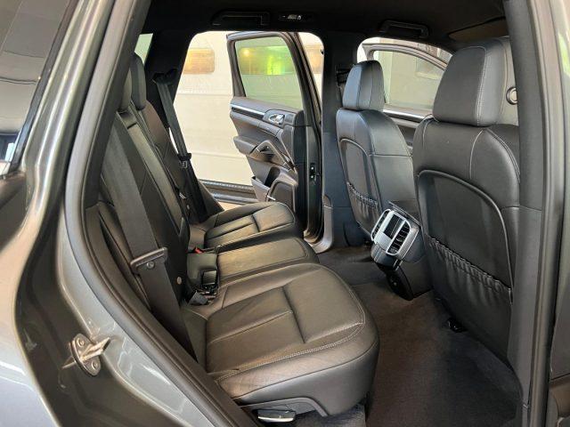 PORSCHE Cayenne 3.0 V6 tdi 245CV PACCHETTO GTS ORIGINALE !