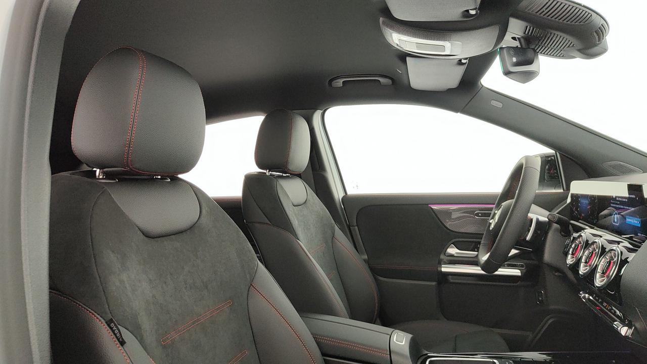 Mercedes-Benz GLA 180 Automatic