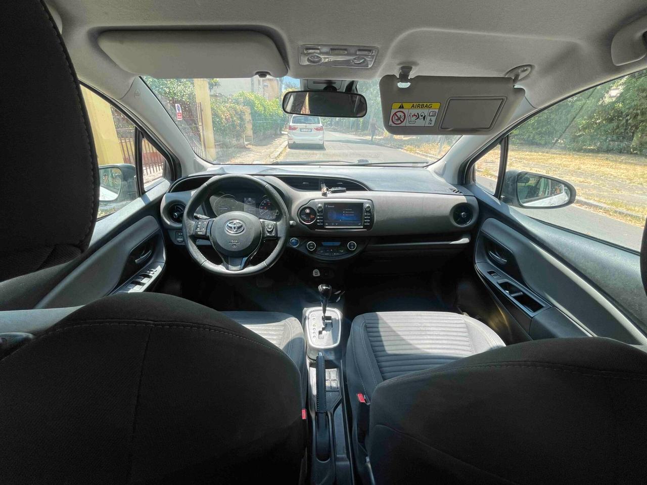 Toyota Yaris 1.5 Hybrid 5 porte Style NEOPATENTATI Cool Lounge my18