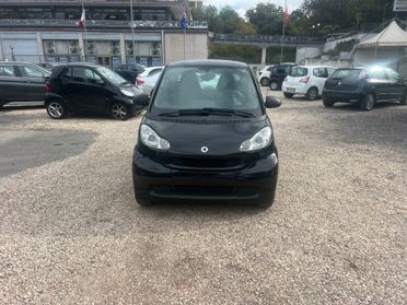 Smart ForTwo 1000 52 kW MHD SERVOSTERZO coupé pure