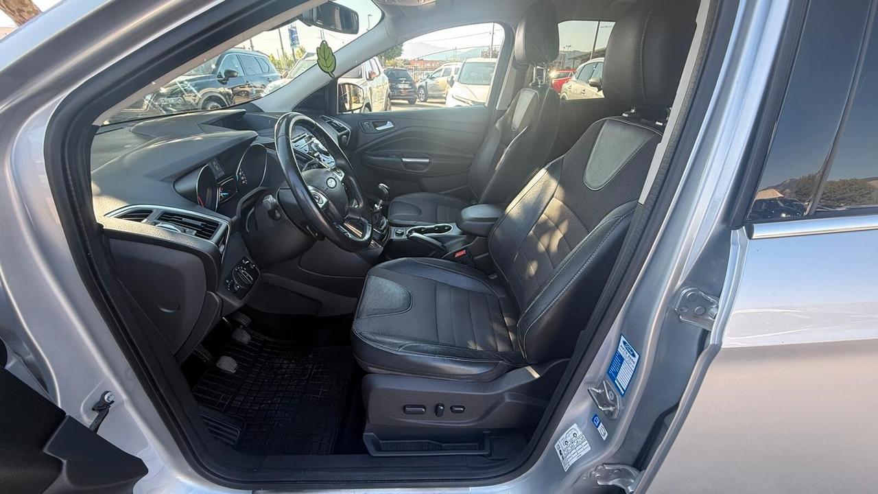 Ford Kuga 2.0 TDCI 150 CV S&S 4WD Titanium