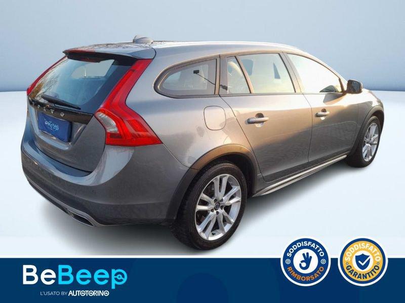 Volvo V60 Cross Country 2.4 D4 MOMENTUM AWD GEARTRONIC