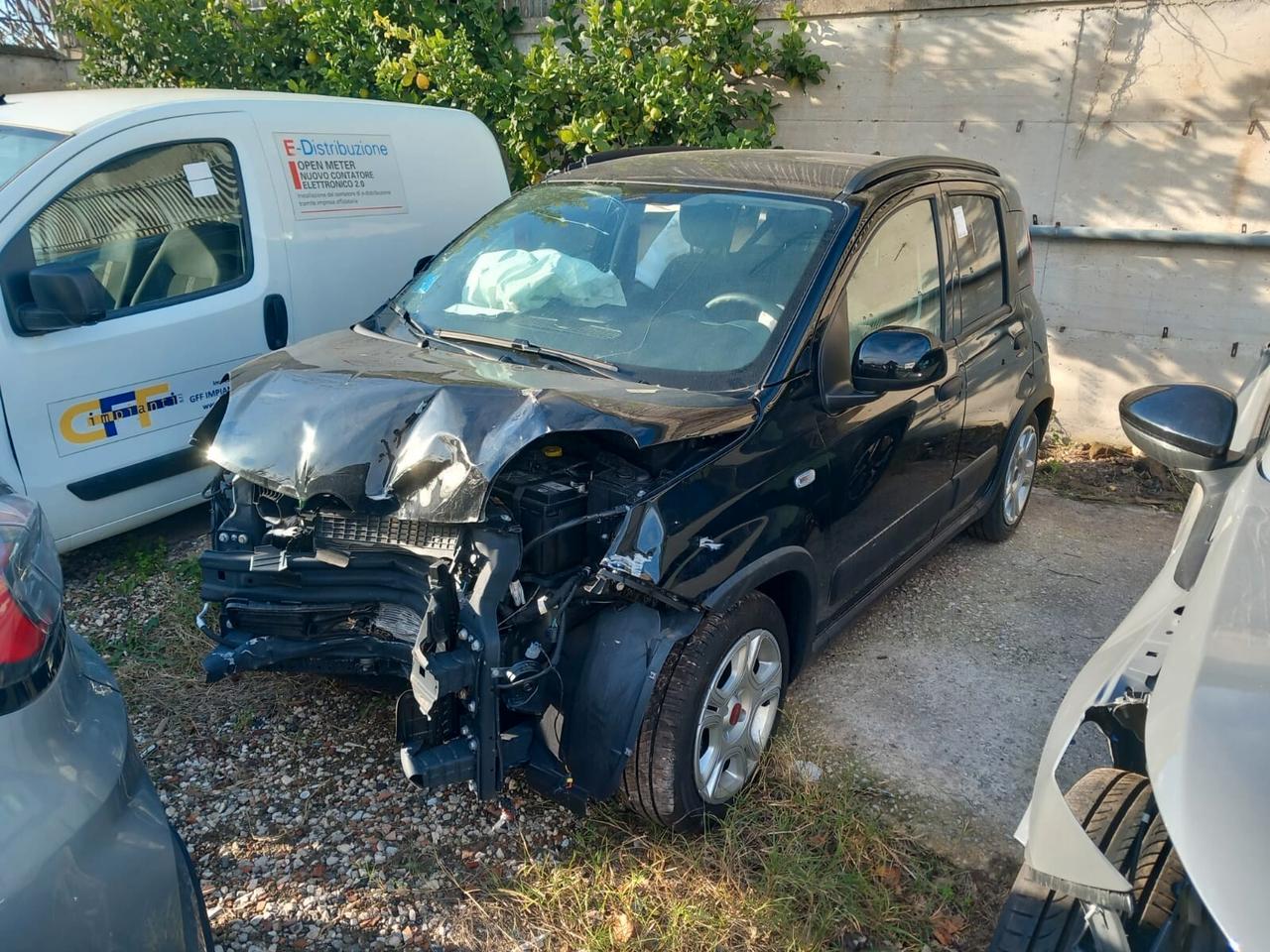 Fiat Panda 1.0 FireFly S&S Hybrid auto sinistrata