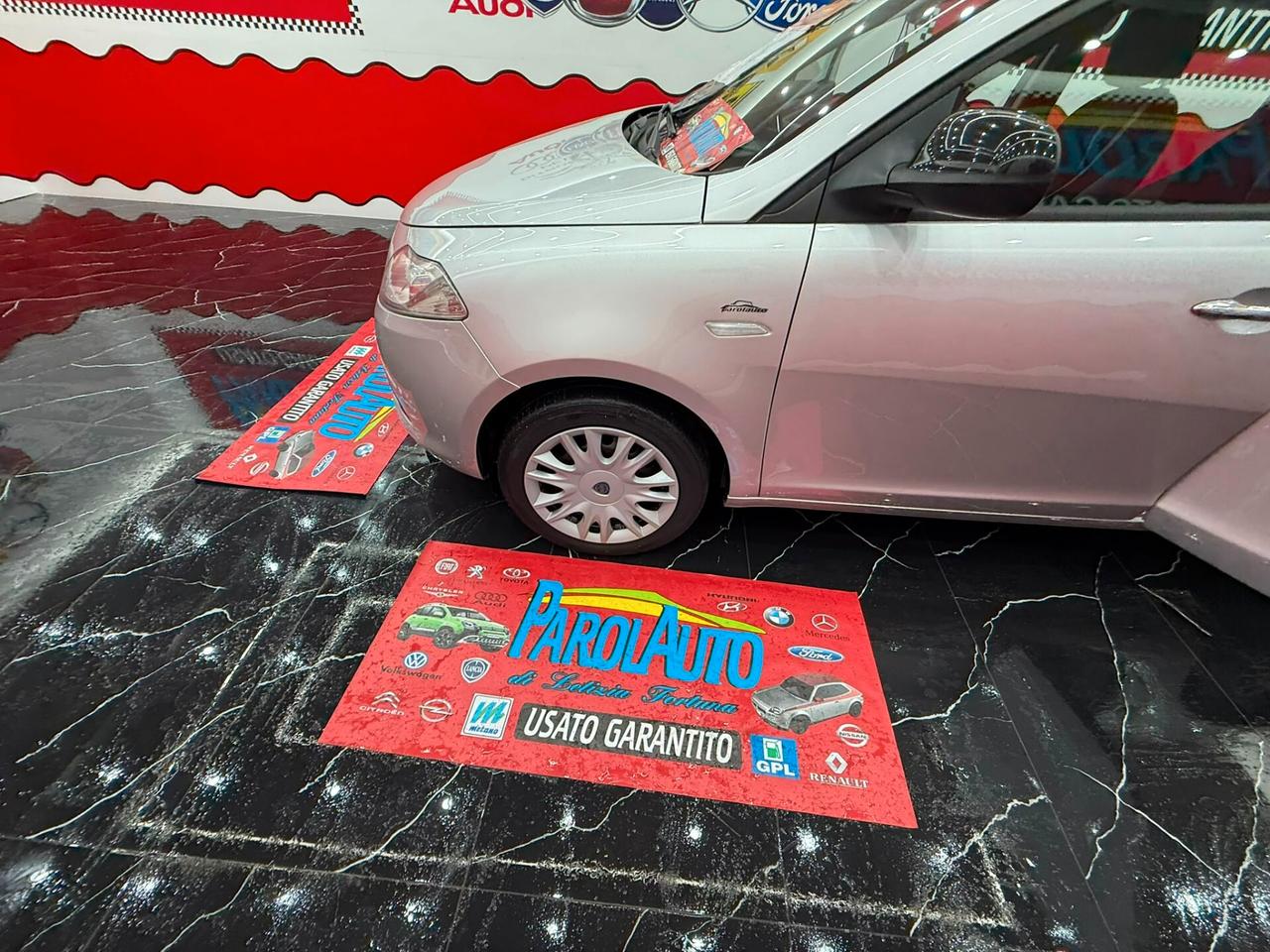 Lancia Ypsilon 1.2 69cv GPL Ecochic - 2012