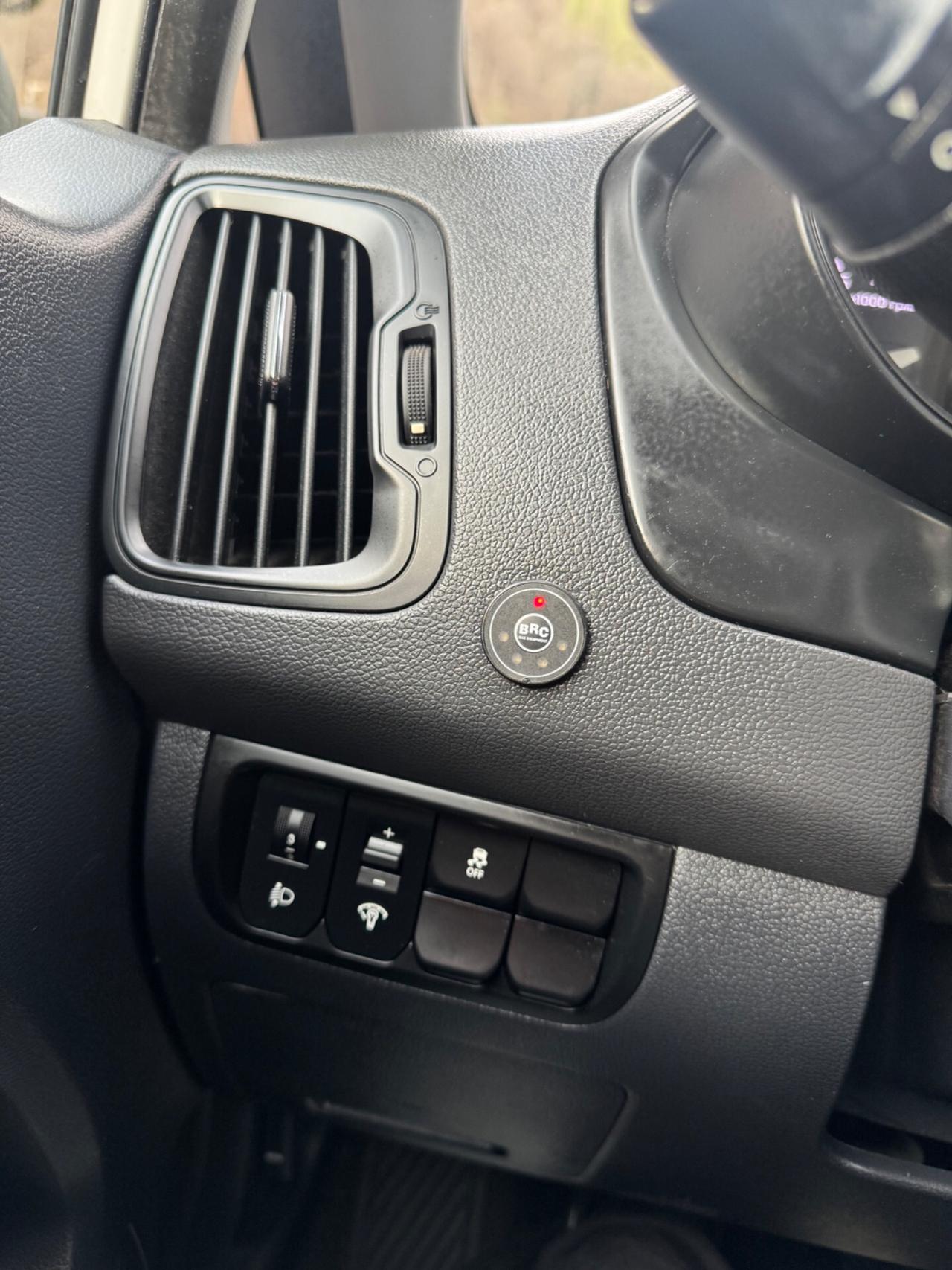 Kia Rio 1.2 CVVT 5p. GPL EX