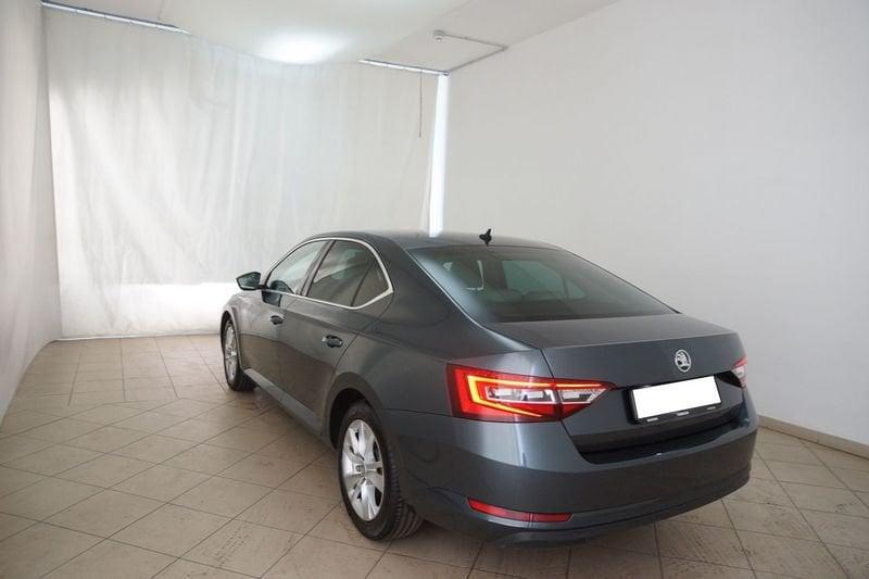 Skoda Superb 2.0 TDI DSG Style