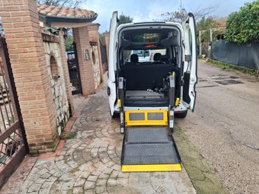 Fiat Doblo Doblò 1.6 MJT 16V 90CV tetto alto pedana elettrica trasporto disabili