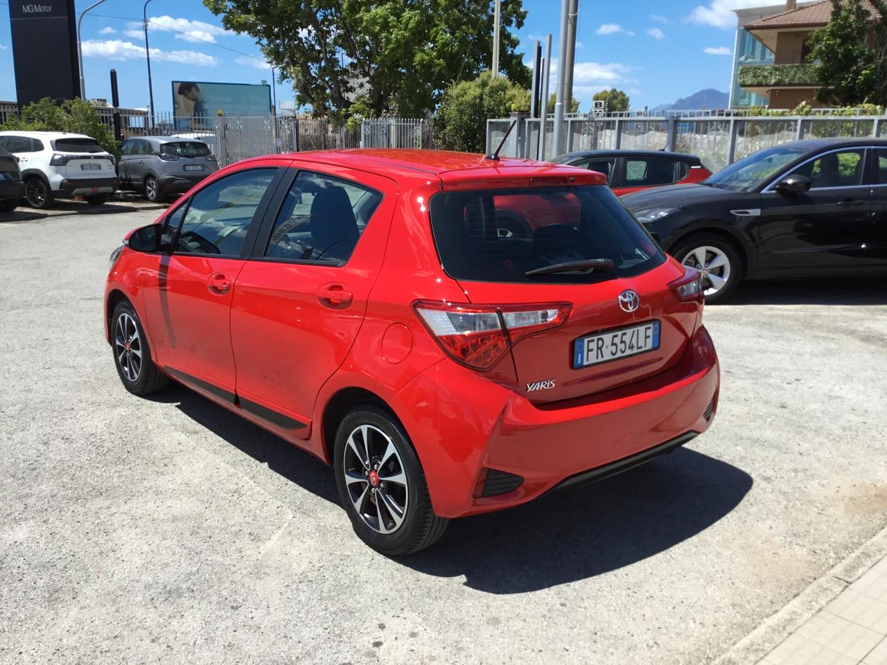 Toyota Yaris 1.0 5 porte Active