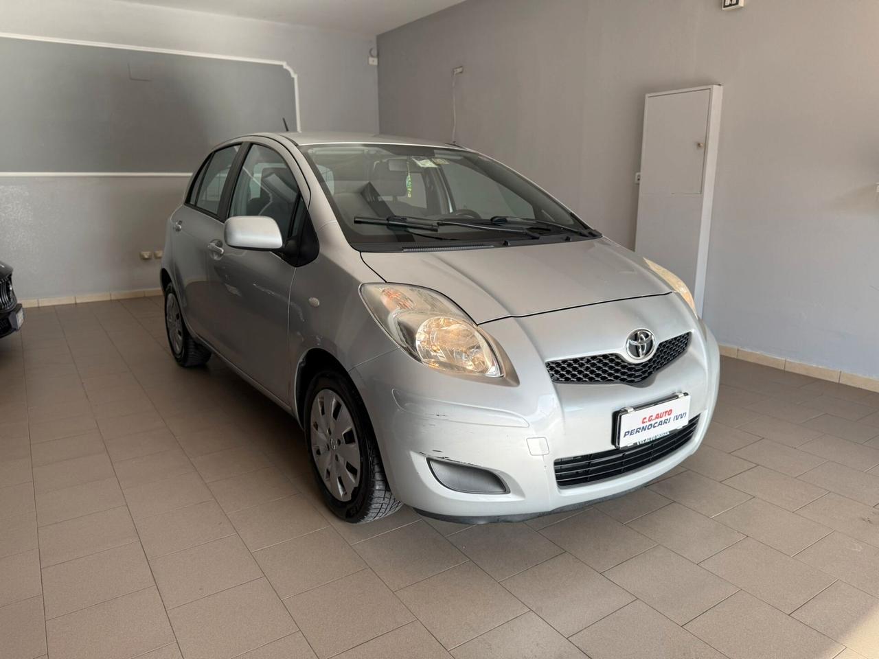 Toyota Yaris 1.3 Benzina 100cv 5 porte Sol