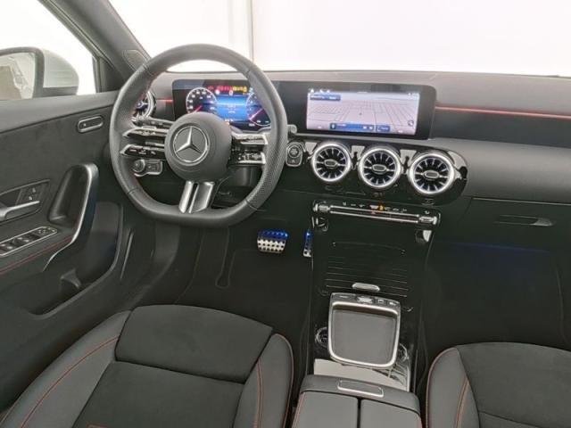 MERCEDES Classe A 180 Automatic Premium AMG