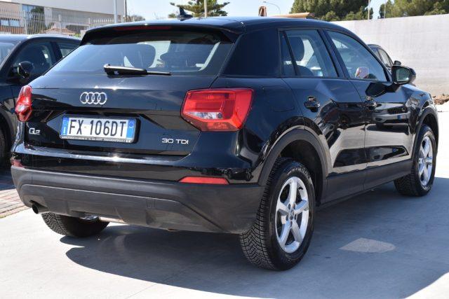 AUDI Q2 30 TDI S tronic Business *Telecamera, Navigatore*
