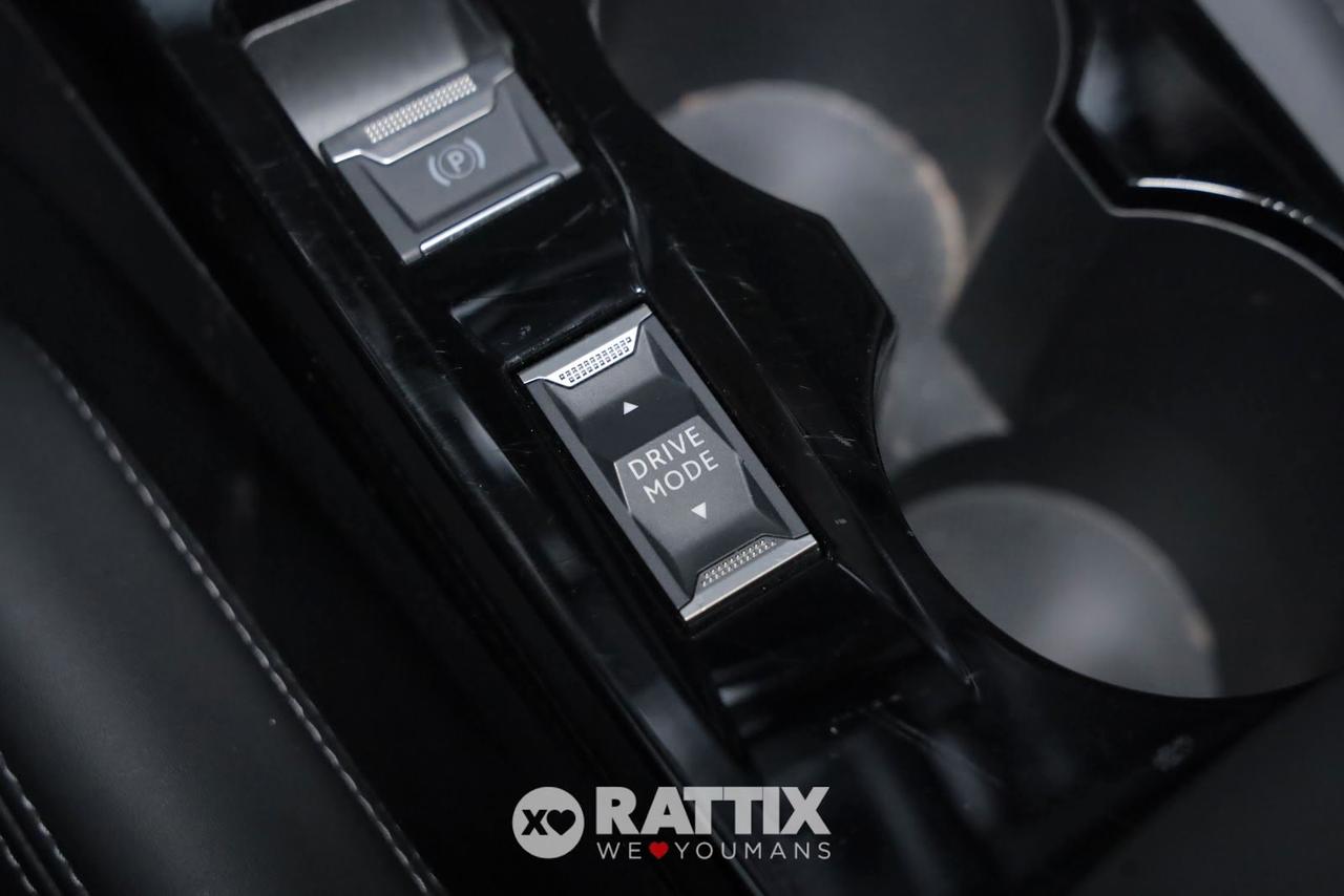 Peugeot e-2008 motore elettrico 100KW GT