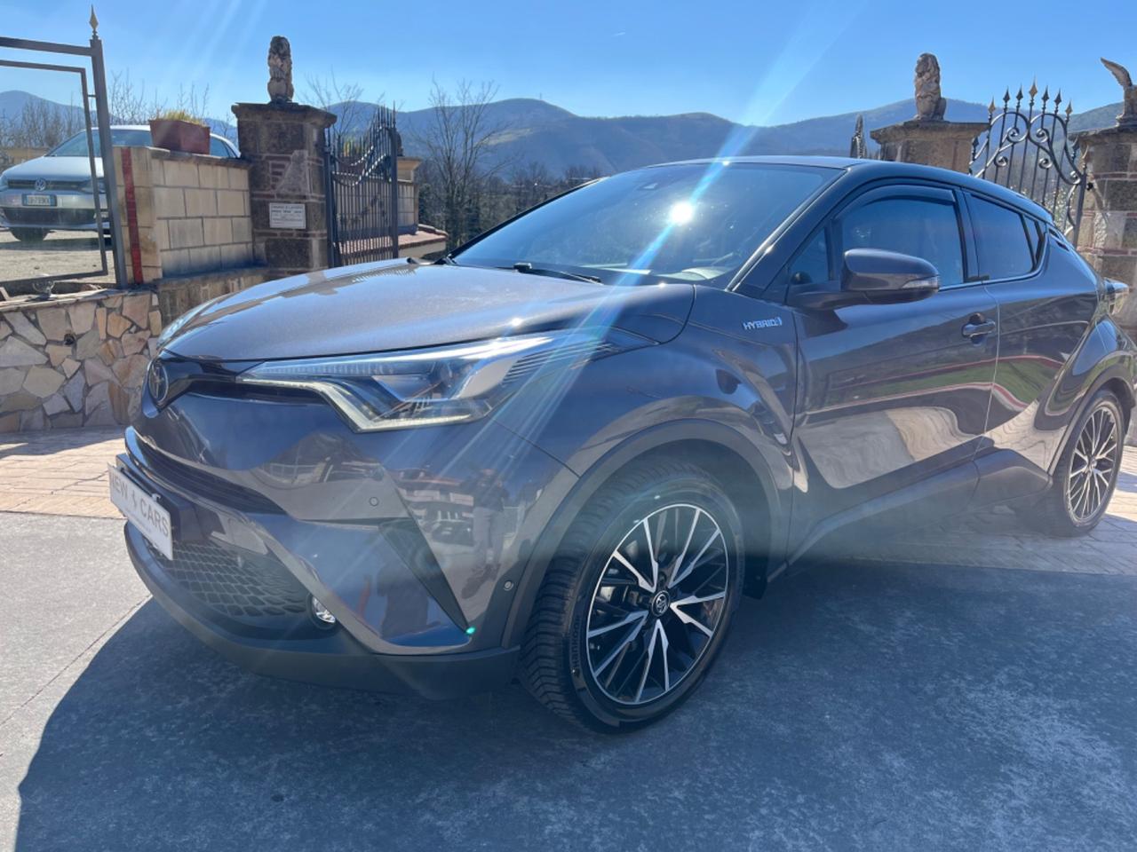 Toyota C-HR 1.8 Hybrid E-CVT Lounge