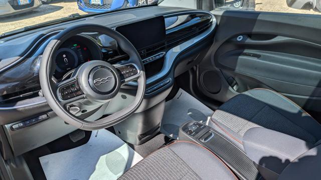 FIAT 500e HYBRID ICON 118cv TETTO PANORAMA