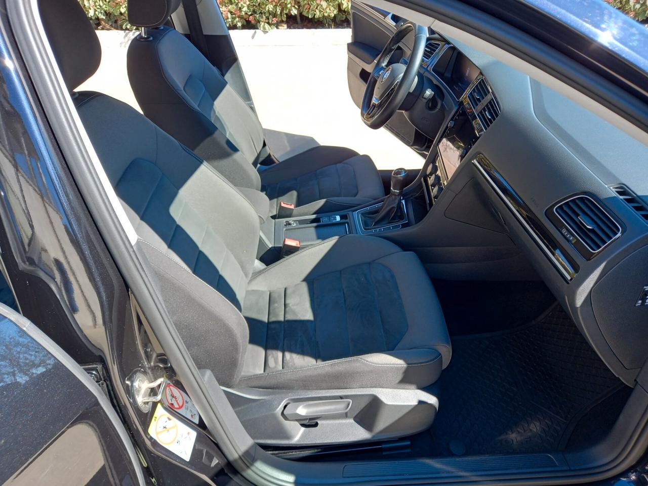 Volkswagen Golf 1.6 TDI 115 CV 5p. Executive BlueMotion Technology