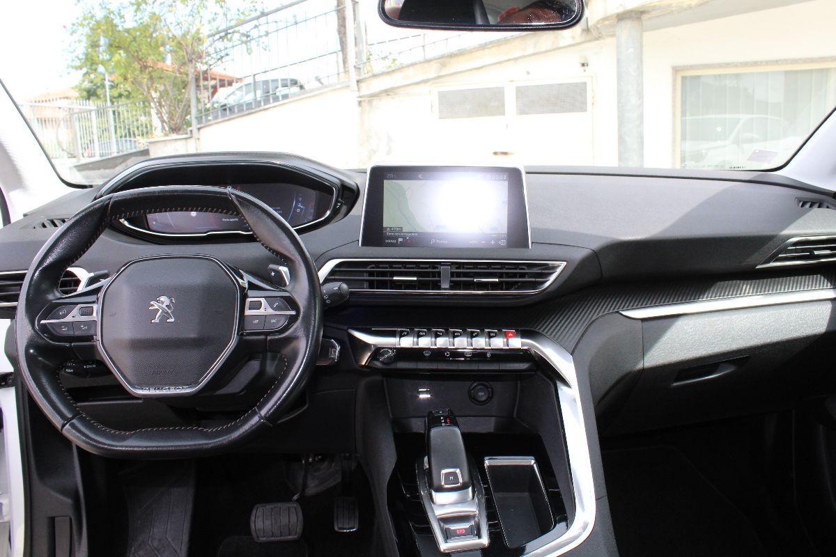 PEUGEOT - 3008 - BlueHDi 130 EAT8 S&S Allure