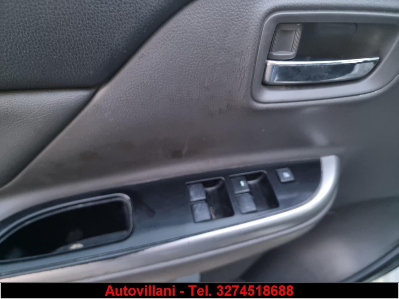 MITSUBISHI L200 d.cab 2.4d Intense 4wd 181cv aut