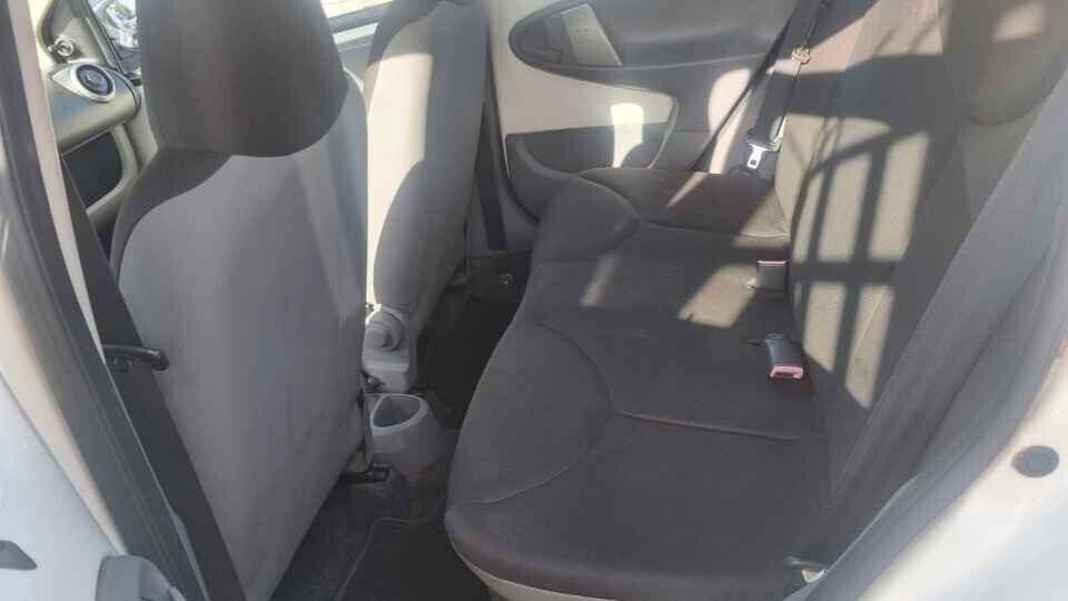 Toyota Aygo 1.0 VVT-i 5 porte 68 CV