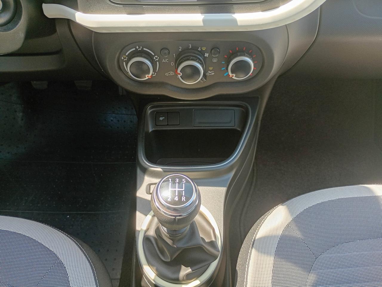 Renault Twingo SCe 73 CV Intens