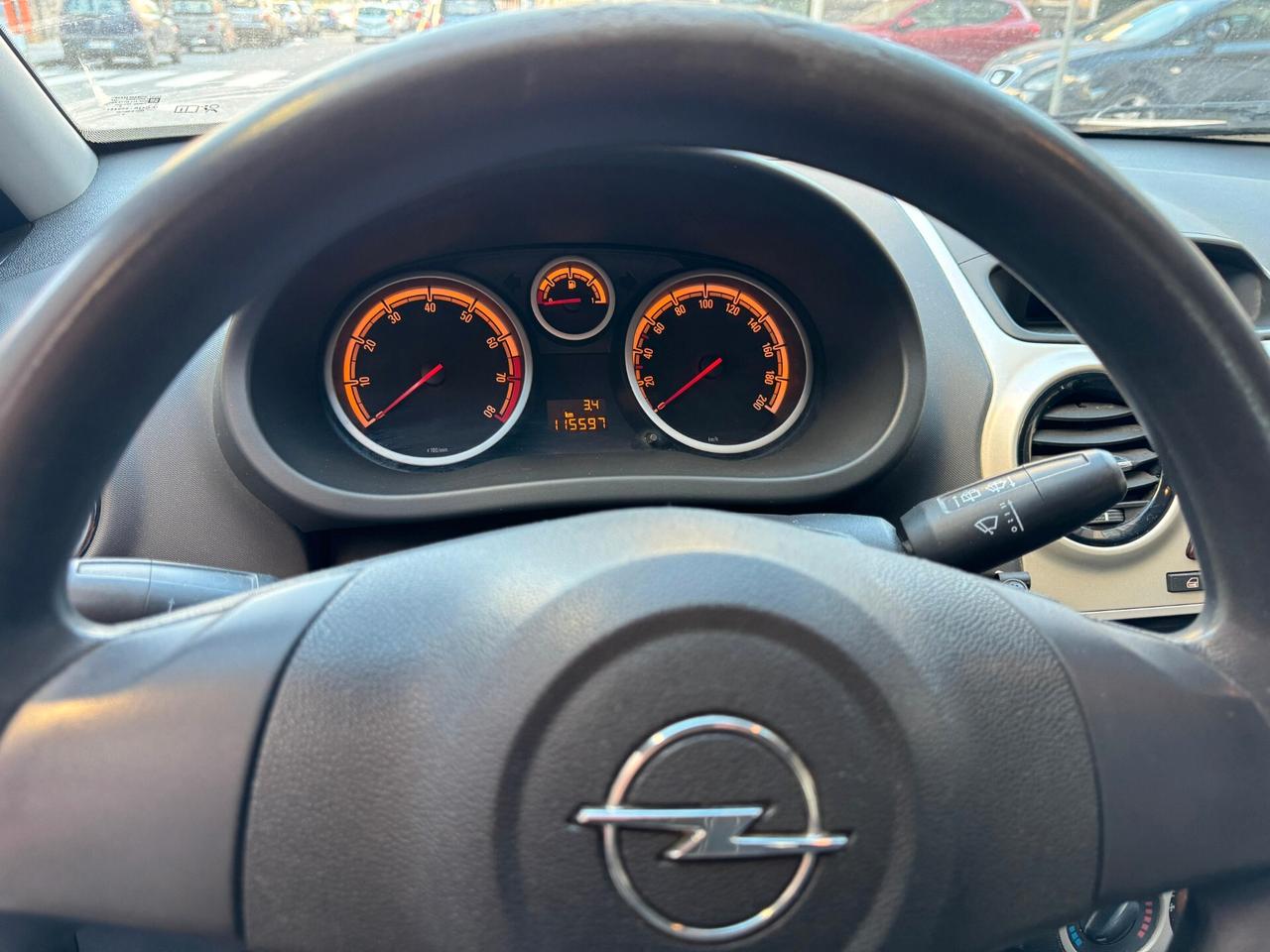 Opel Corsa 1.4 16V 5 porte Enjoy