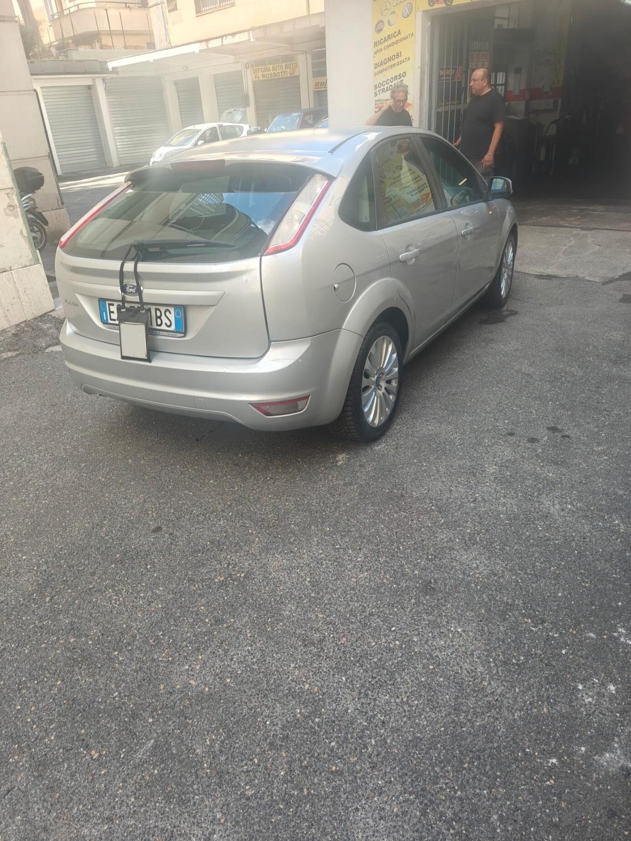 Ford Focus 1.6 105 CV Titanium