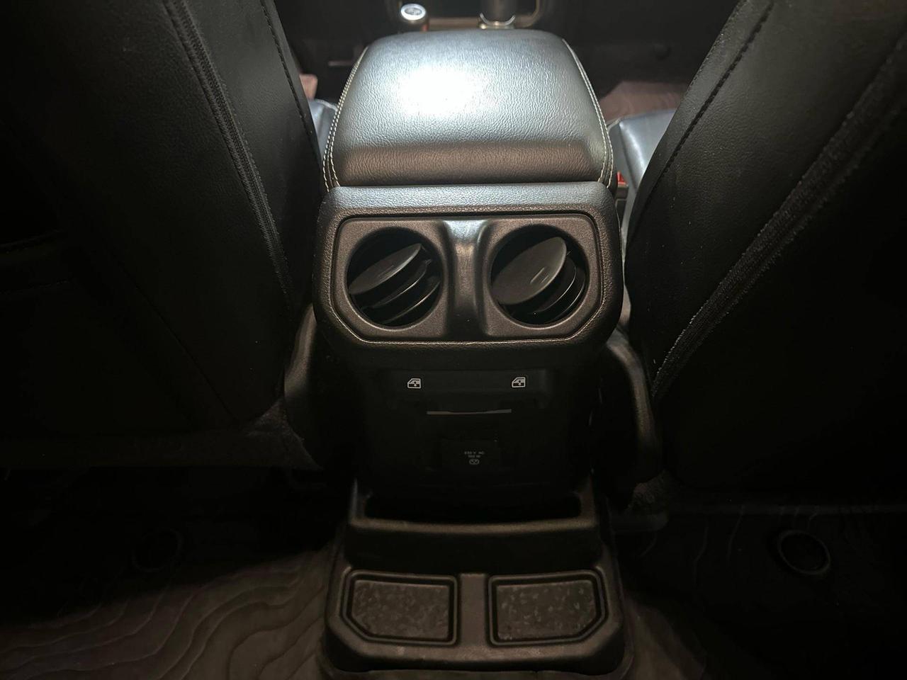 Jeep Wrangler Unlimited 2.2 mjt II Sahara