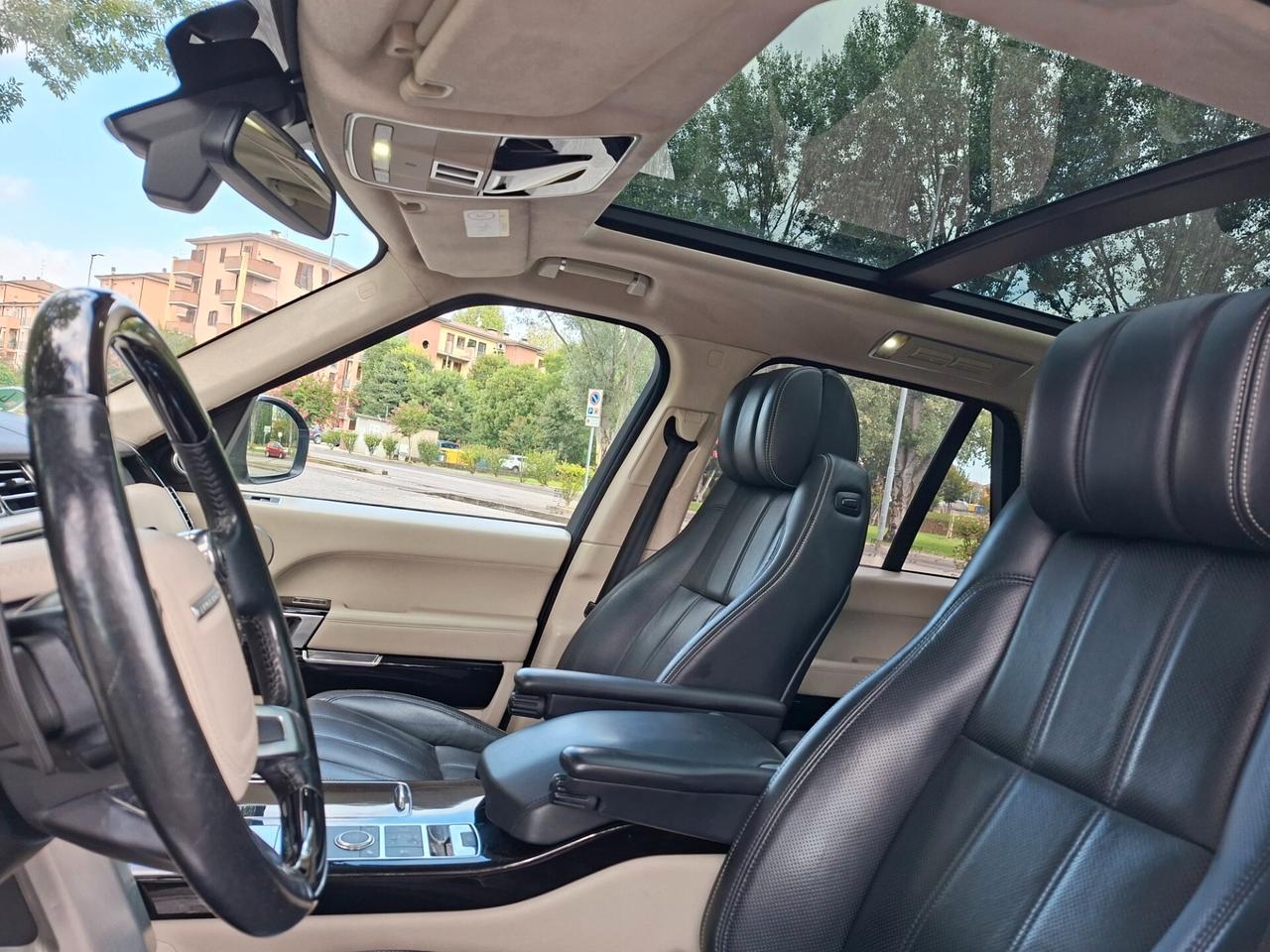 Land Rover Range 4.4 SDV8 Autobiography