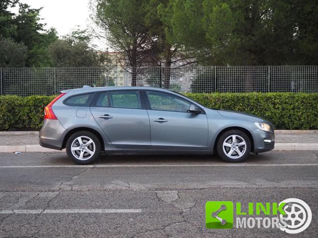 VOLVO V60 D2 Geartronic Kinetic