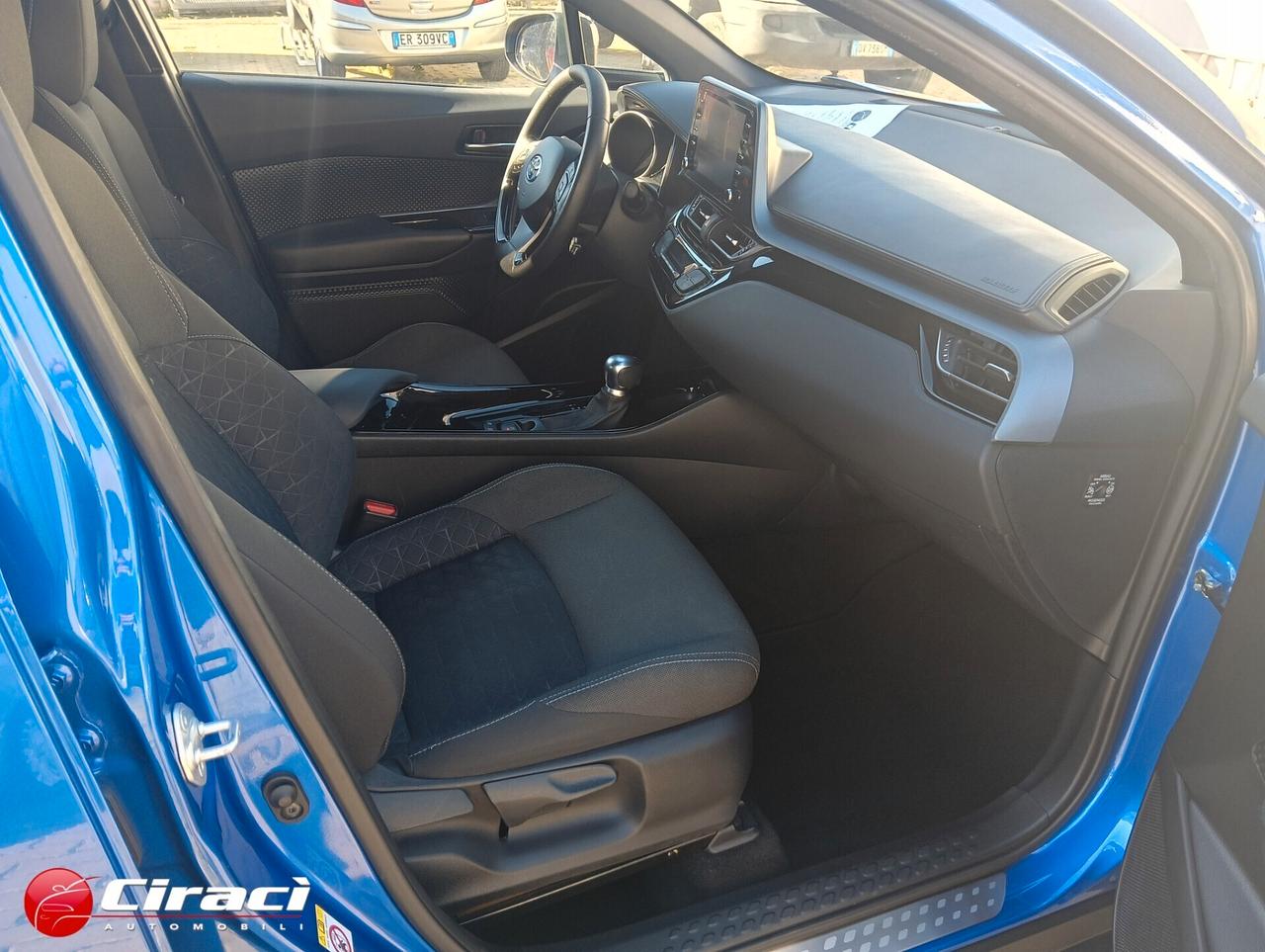 Toyota C-HR 2.0 Hybrid E-CVT Trend