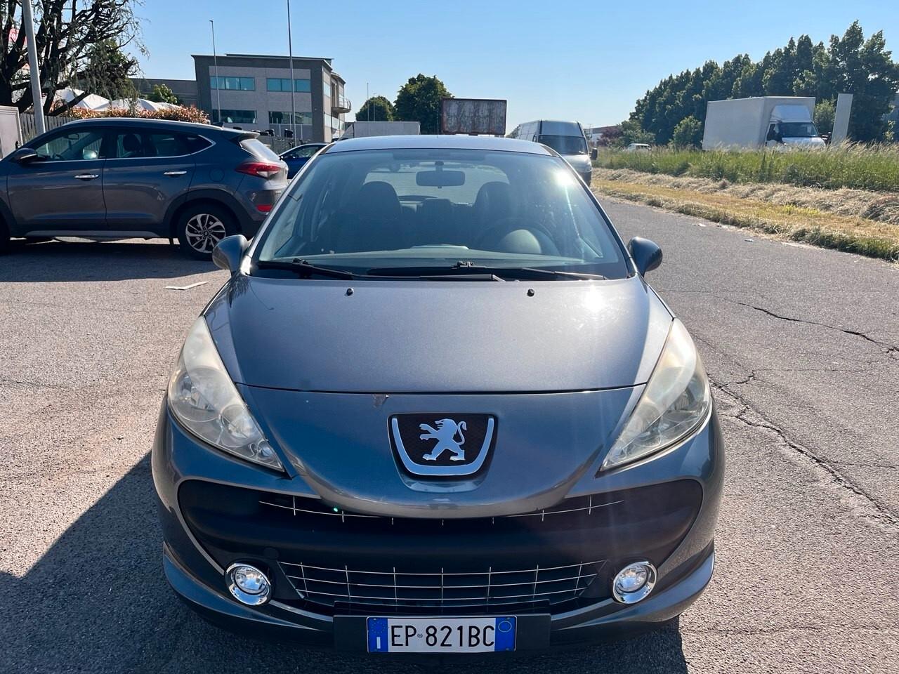 Peugeot 207 1.6 HDi 90CV 5p.