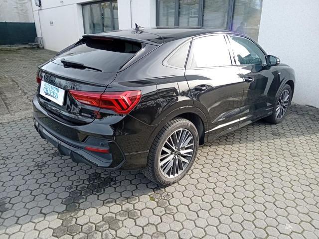 AUDI Q3 45 TFSI quattro S tronic Identity Black S-LINE