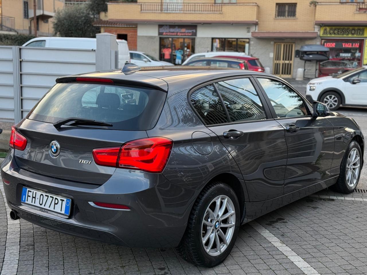 Bmw 116 i Urban UNIPRO TAGLIANDI