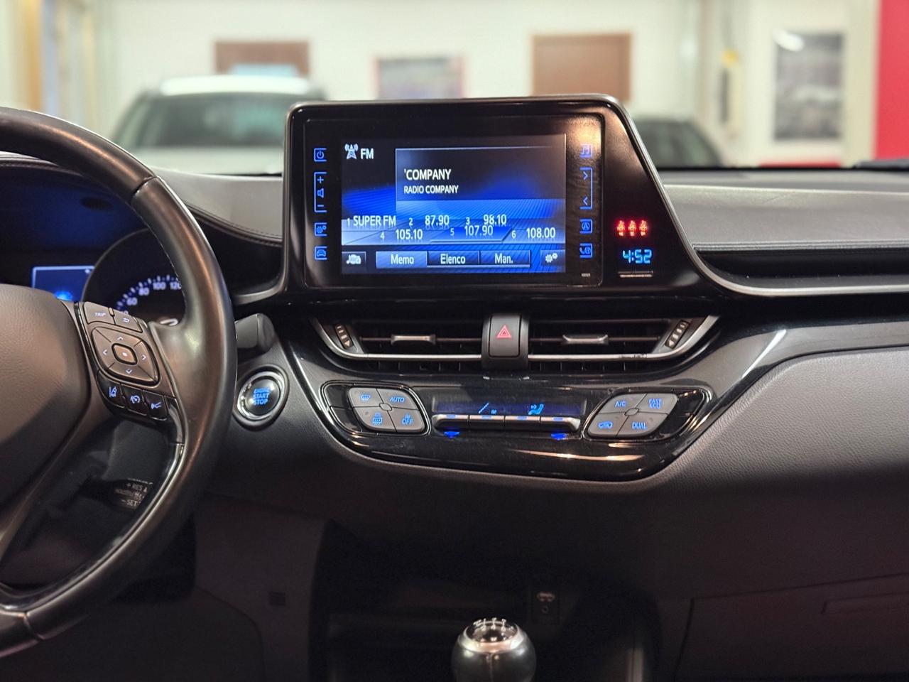 Toyota C-HR 1.2 Turbo Business