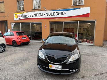 Lancia Ypsilon 1.3 MJT 95 CV 5Porte Gold E6