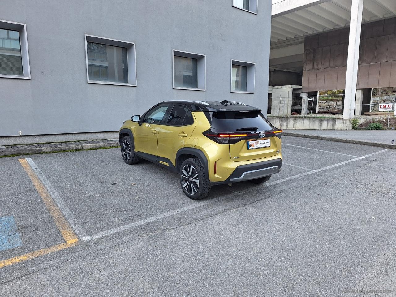 TOYOTA Yaris Cross 1.5 Hyb. AWD PREMIERE 4X4 GARANZIA UFF