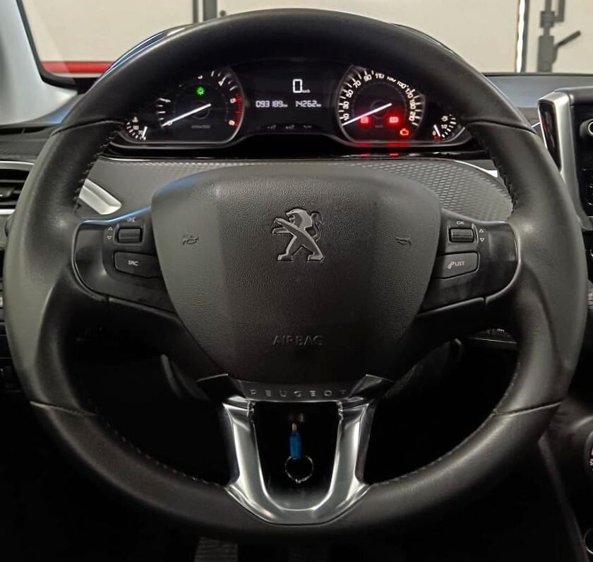 Peugeot 2008 Blue HDi 100 cv Allure